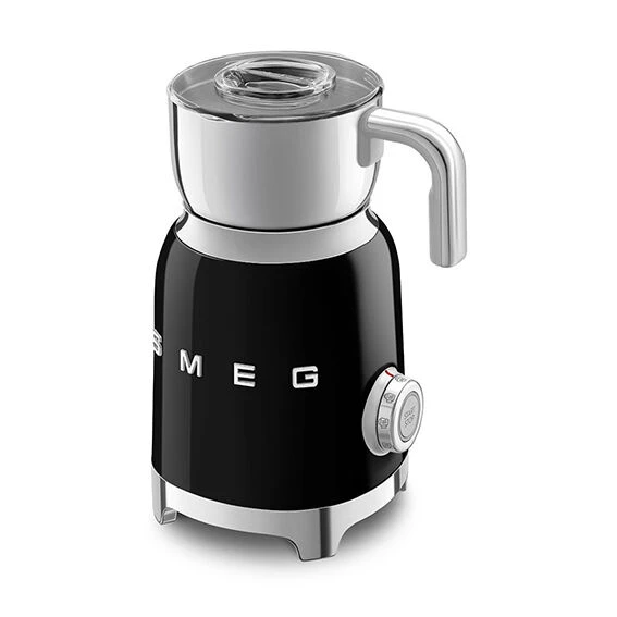Smeg 50's Style Elektrische Melkopschuimer 600 Ml Zwart 5 Smeg 50's Style Elektrische Melkopschuimer 600 Ml Zwart - Afbeelding 3