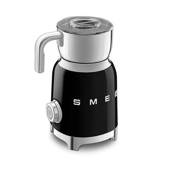 Smeg 50's Style Elektrische Melkopschuimer 600 Ml Zwart 6 Smeg 50's Style Elektrische Melkopschuimer 600 Ml Zwart - Afbeelding 4