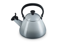 Le Creuset Kone Fluitketel 1,6 Liter Staal Mist Grey 7 Le Creuset Kone Fluitketel 1,6 Liter Staal Mist Grey -Keukenseries Winkel lc 20201215 zs ps fs 40101025410000 002