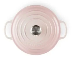 Le Creuset Signature Braadpan 4,2 Liter ø 24 Cm Gietijzer Shell Pink -Keukenseries Winkel rs8767 lc 20190618 fr ps 00009 24cm